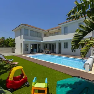 Marisol Kiti Larnaca